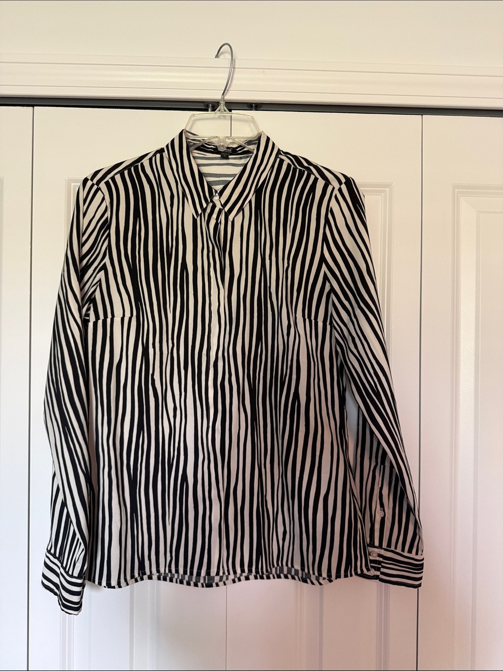 Express portofino button down shirt women’s small